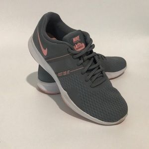 Women’s Nike